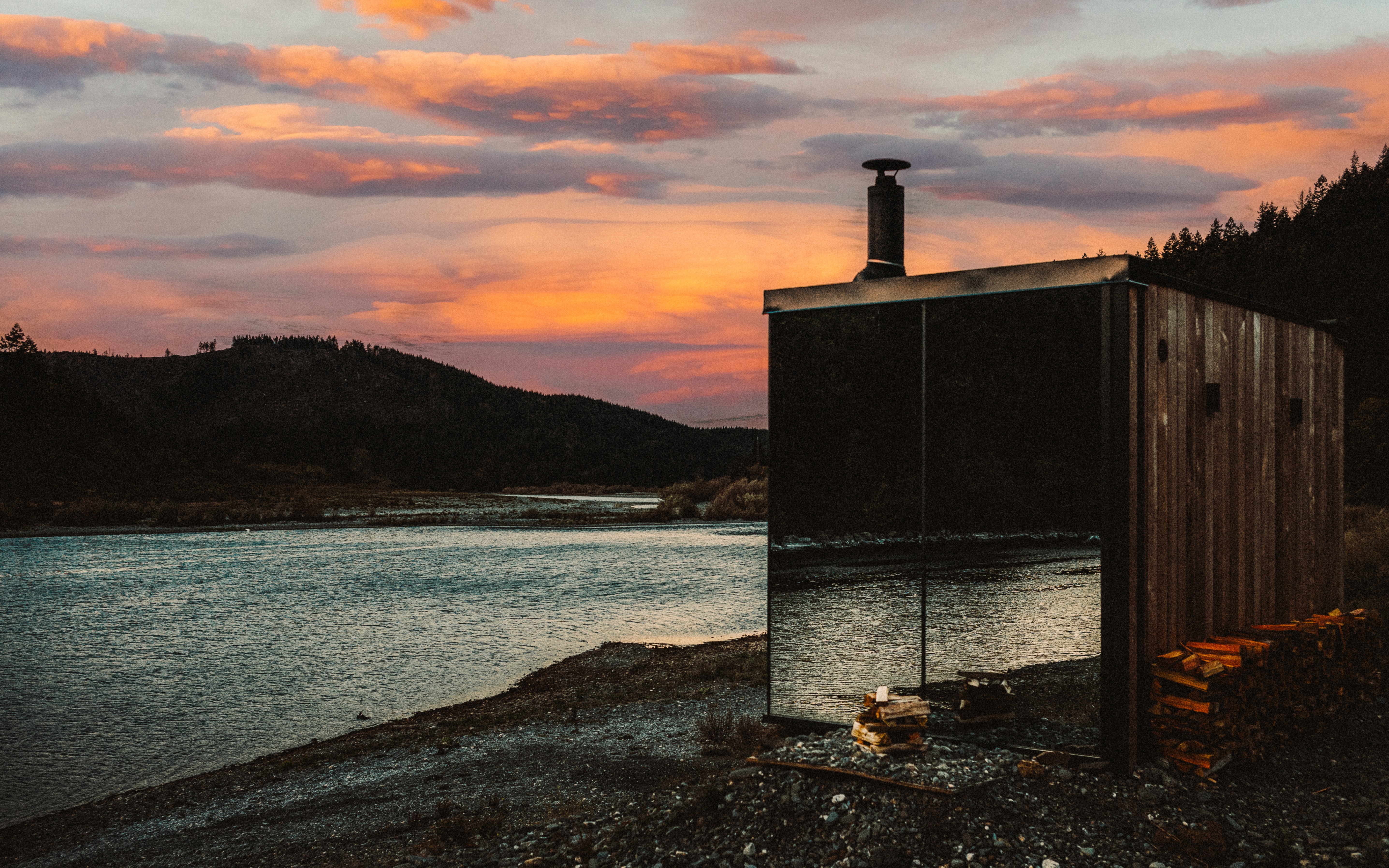 riverside-glass-sauna