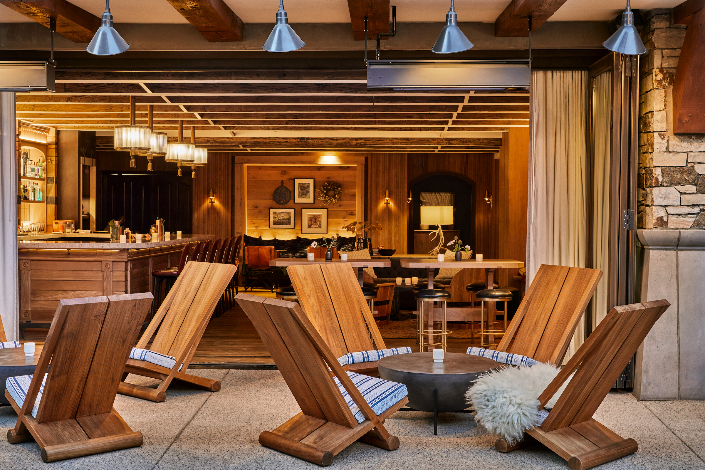 timber-room-restaurant-exterior
