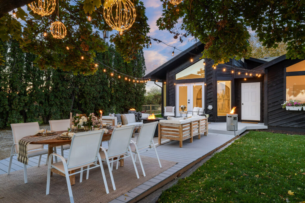 Outdoor Dining by Burchard Design