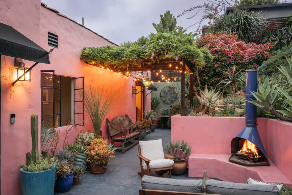 Outdoor Fireplace in Pink Mount Washington House