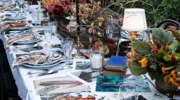 Outdoor Tablescape by Amy Neunsinger and Kate Martindale