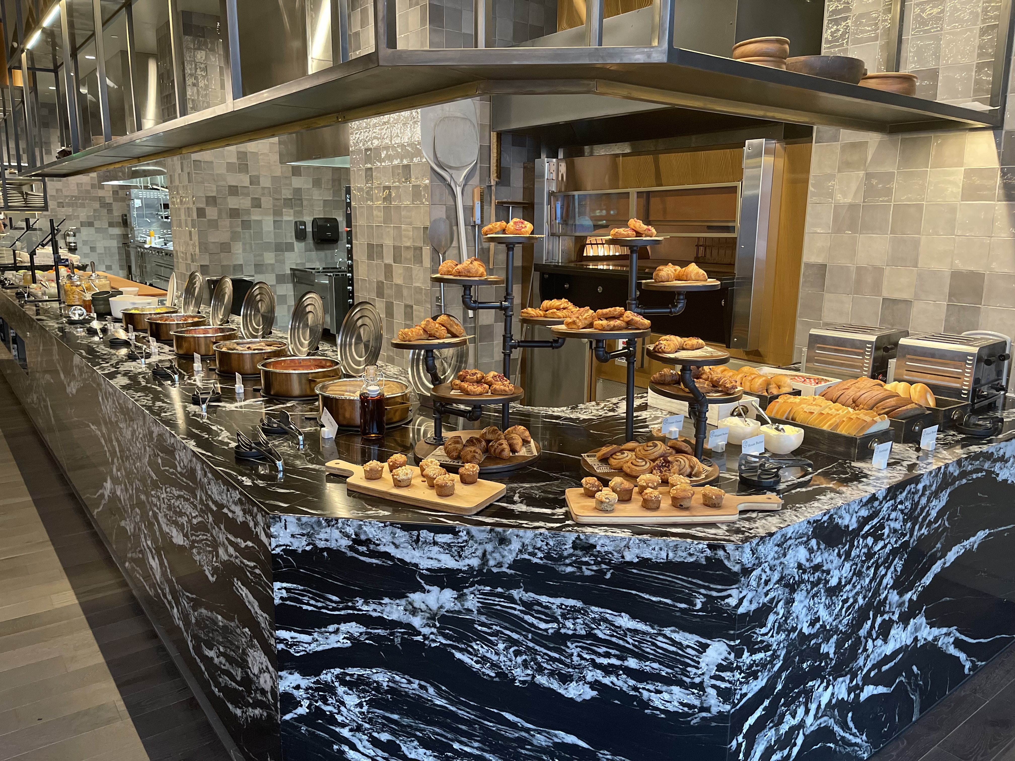 breakfast-at-the-salt-republic-at-hyatt-regency-salt-lake-city