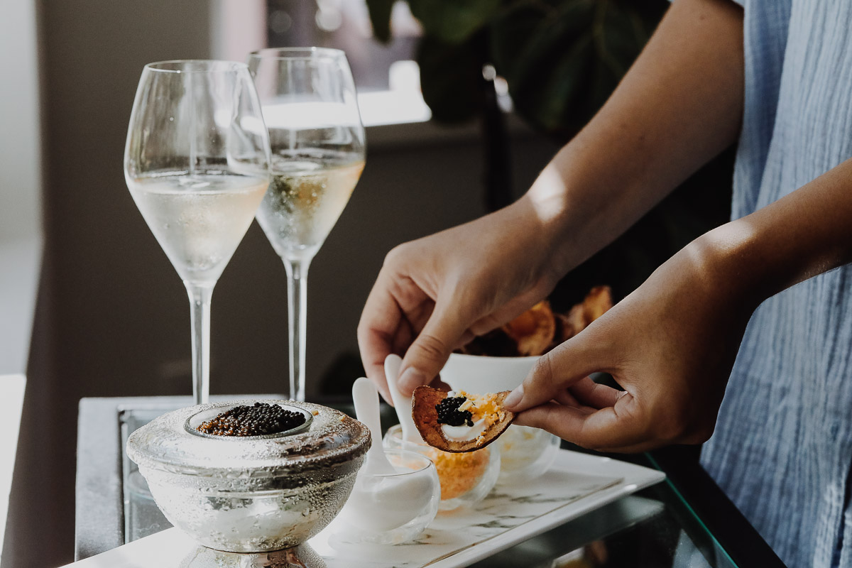 caviar-bubbles