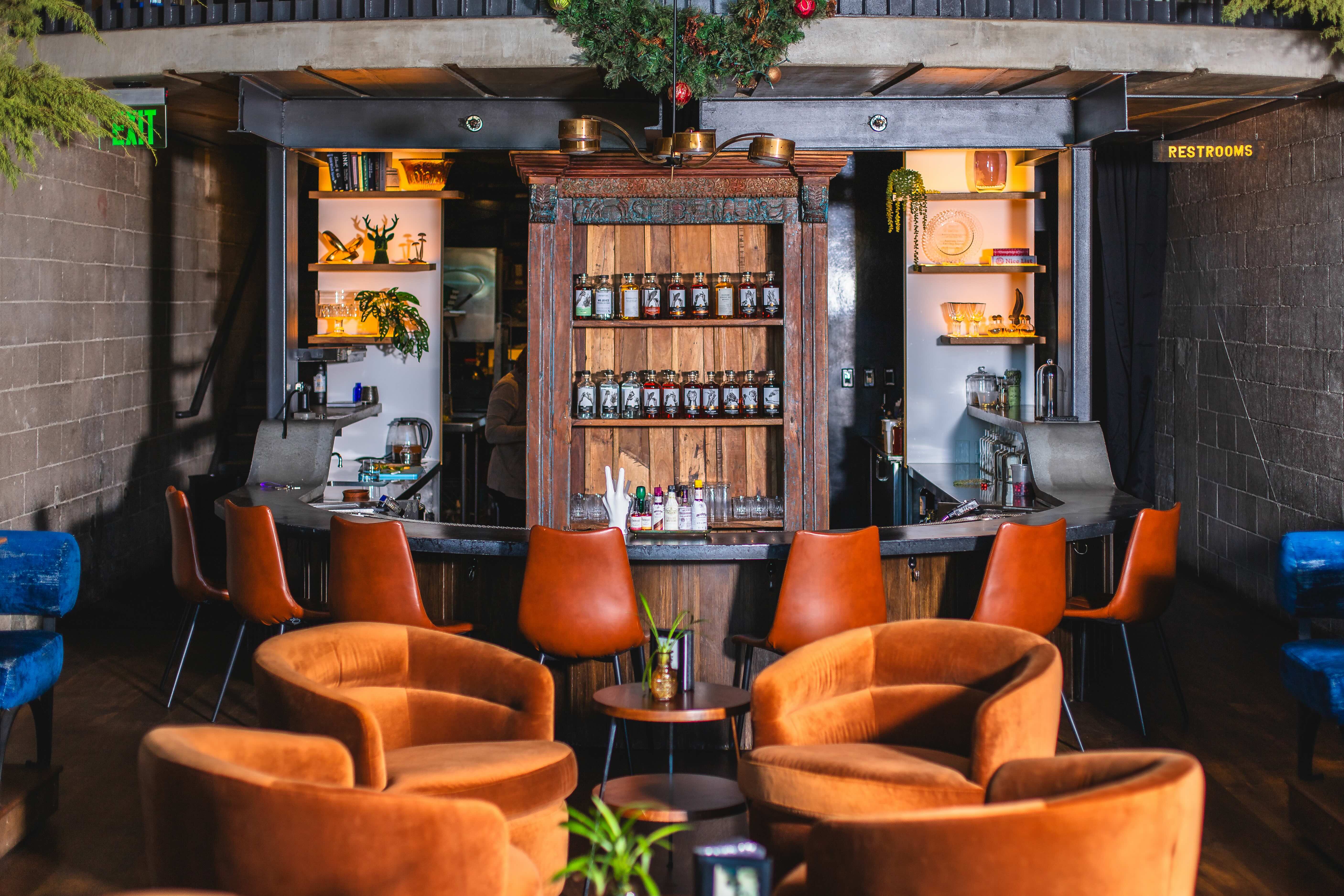 the-family-jones-spirit-house-bar