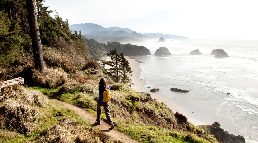 see-the-big-rocks-at-cannon-beach-oregon