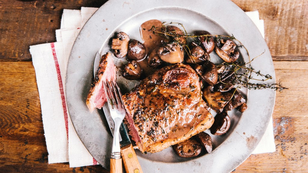 This Is the Best Way to Cook Steak at Home, According to Professional Chefs