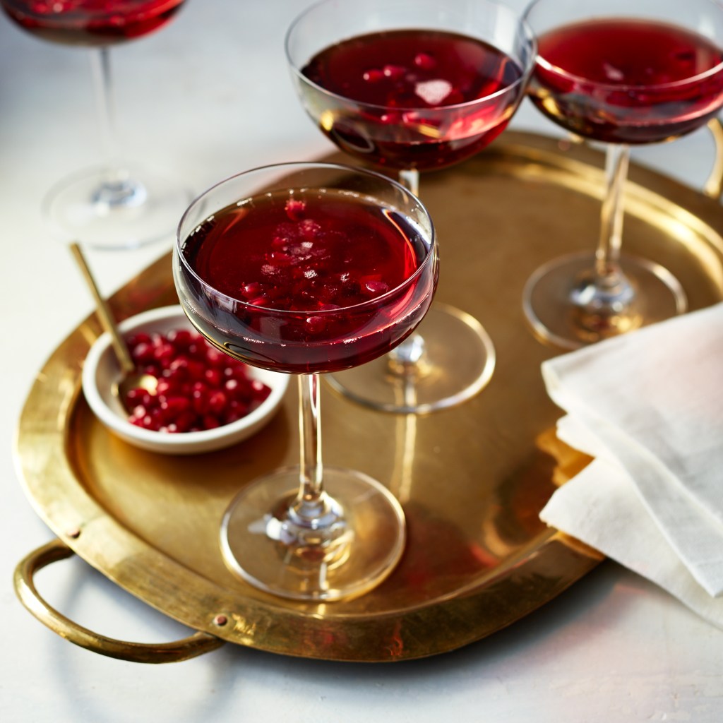 6 Thanksgiving Cocktails to Pair with Your Festive Feast