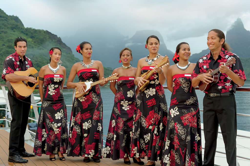 Paul Gauguin Cruises Les Gauguines