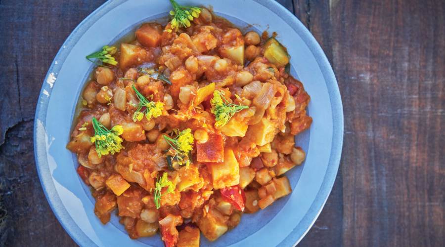 peace-and-plenty-saffron-farm-harvest-and-recipes-saffron-vegetable-chickpea-ragout