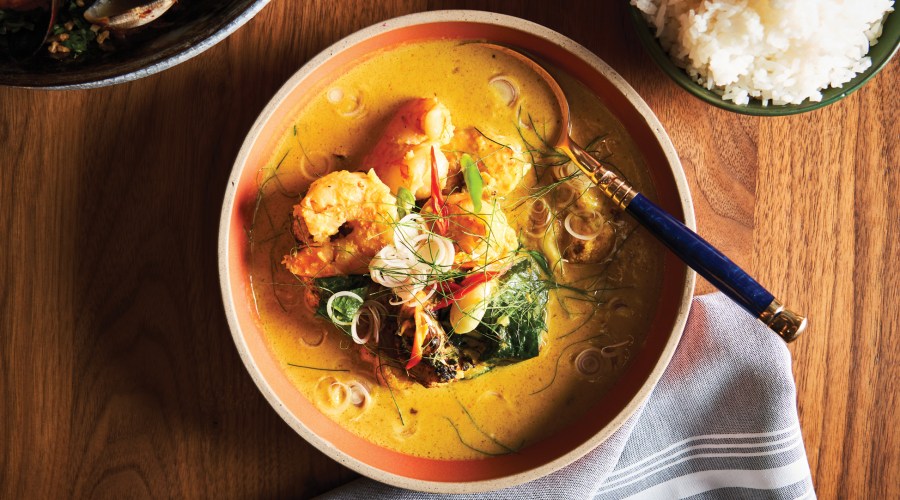 Yellow Curry Prawns
