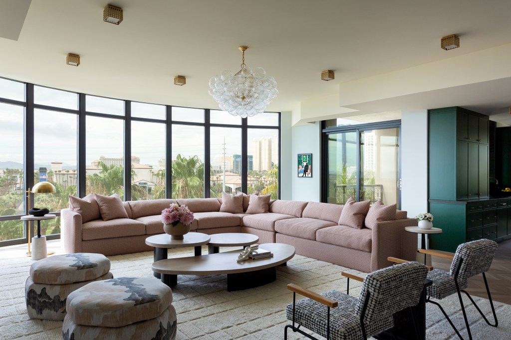 A Las Vegas Condo Used to Look Like an ‘Old Casino’ But Now It Rivals the Chicest Hotels on the Strip