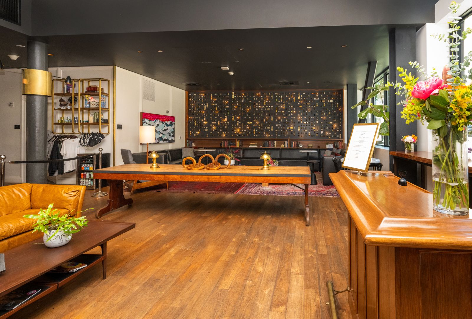 the-lobby-of-the-state-hotel