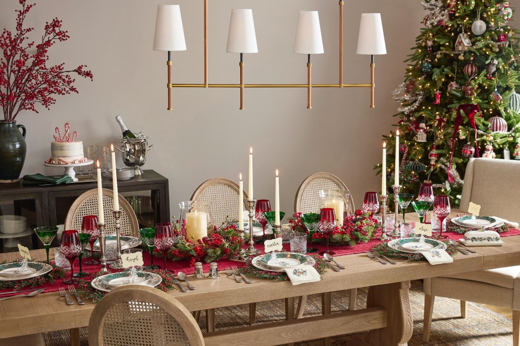 6 Stylish Dinner Party Essentials That Interior Designers Swear By