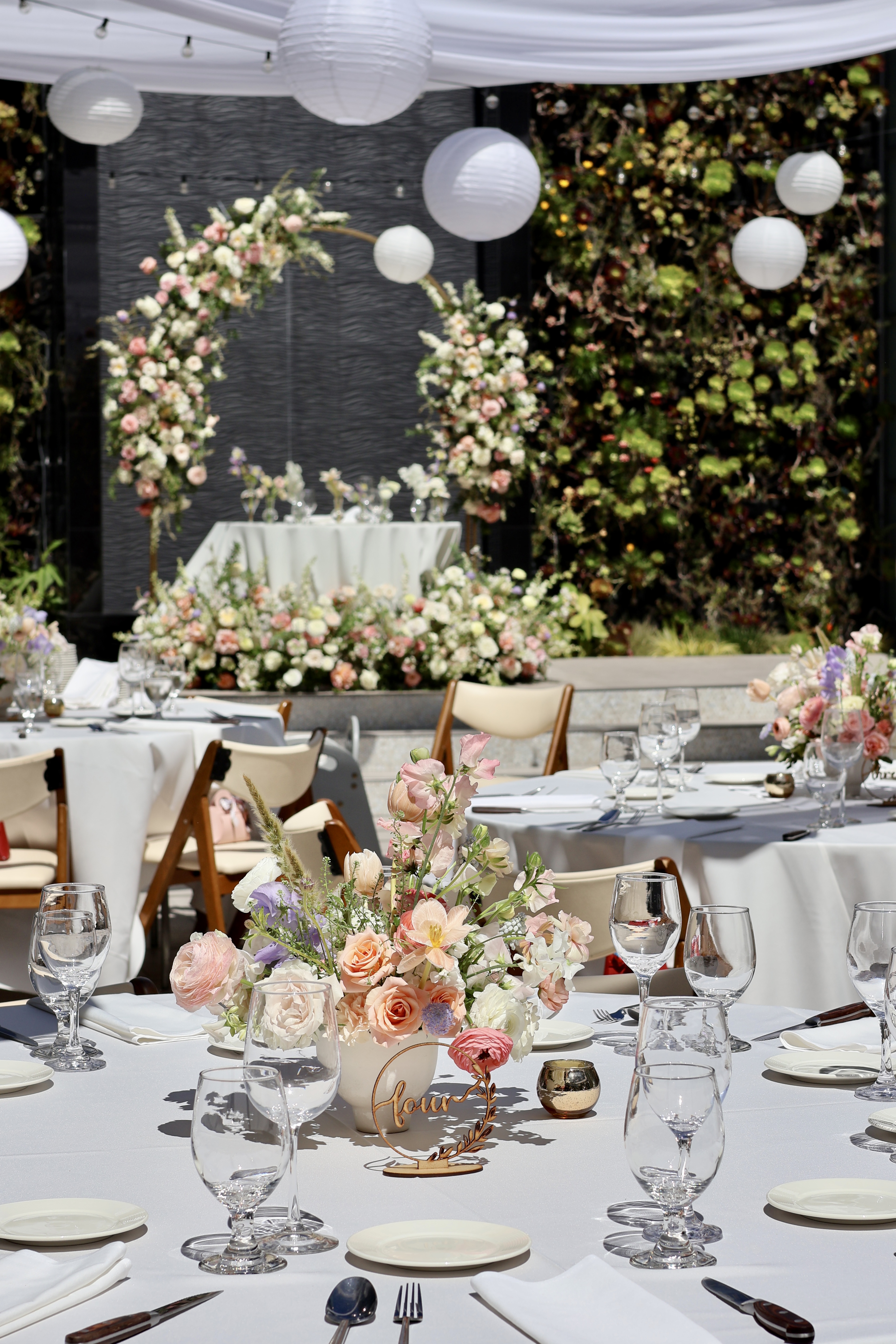 solar-eclipse-wedding-reception