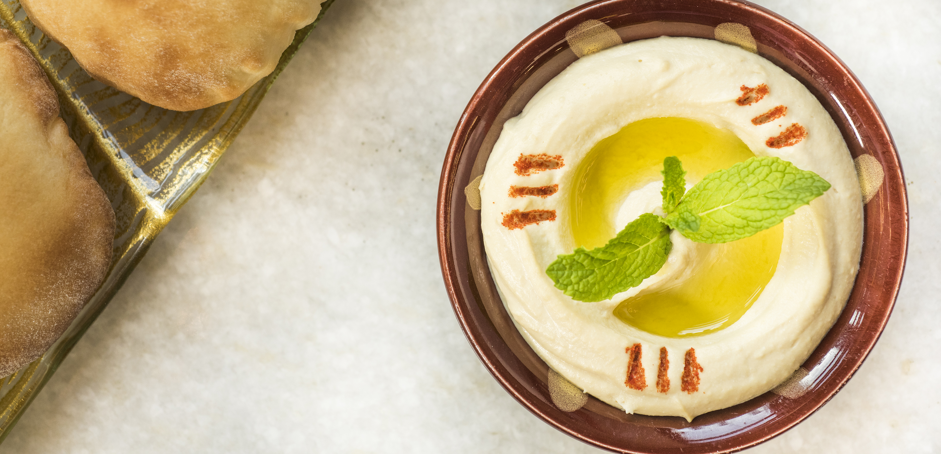signature-hummus-at-figs