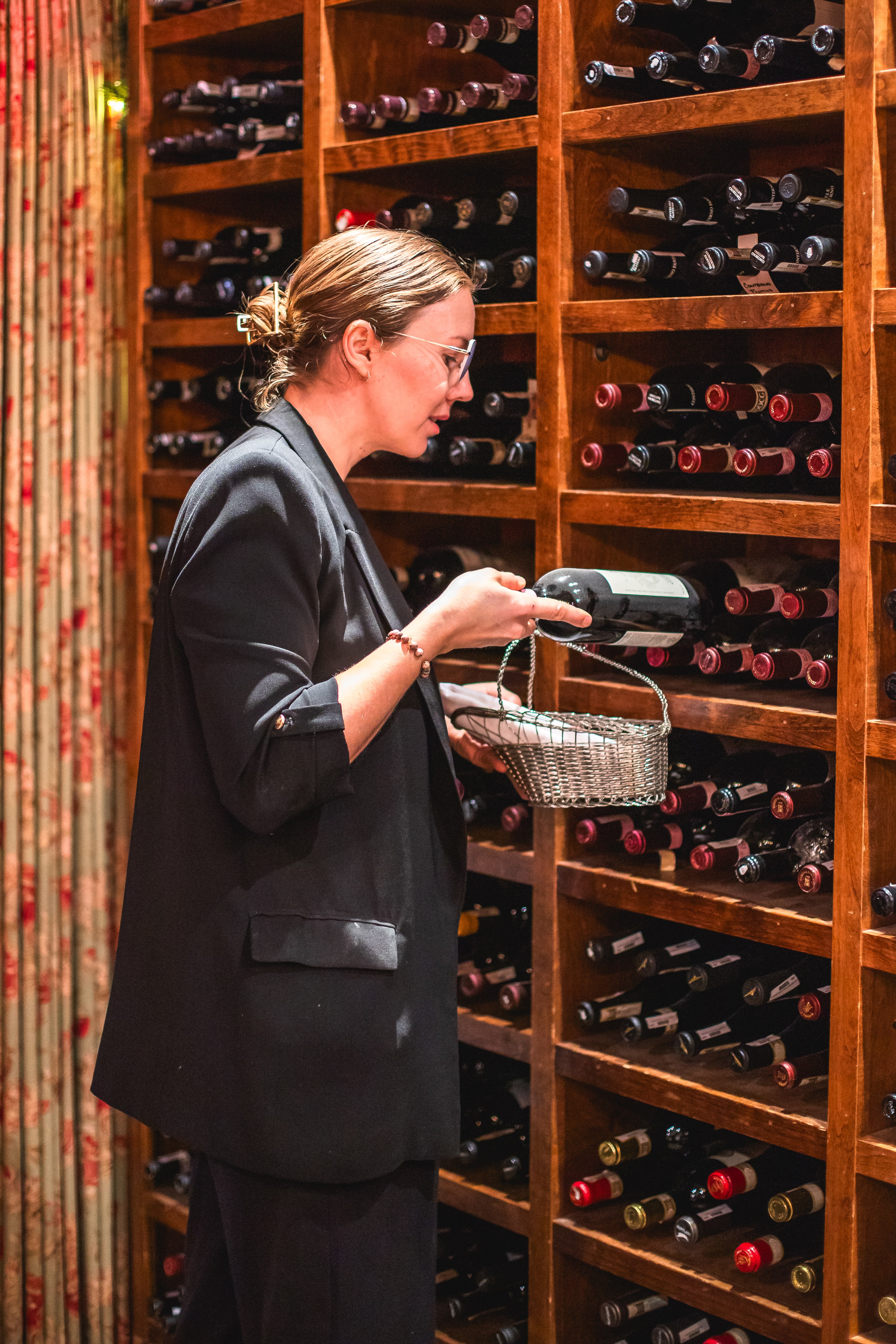 erin-lindstone-in-the-wine-cellar