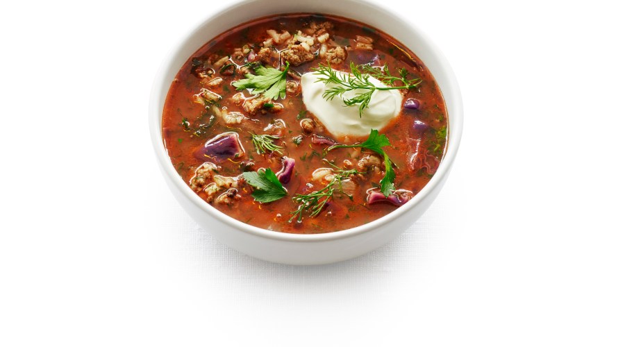 red cabbage and beef soup