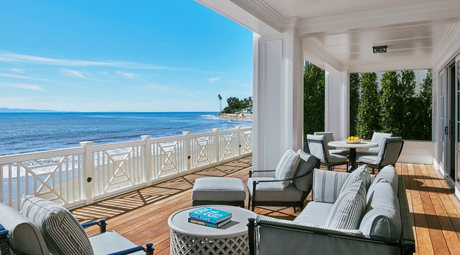 splurge-worthy-oceanfront-stay