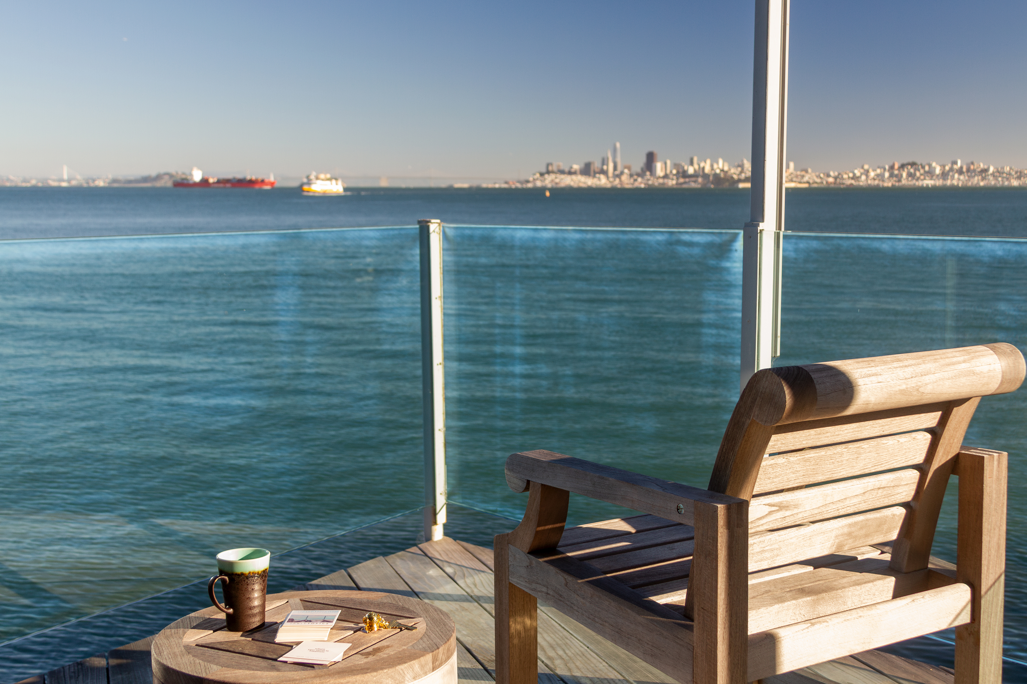 the-city-lights-suite-deck