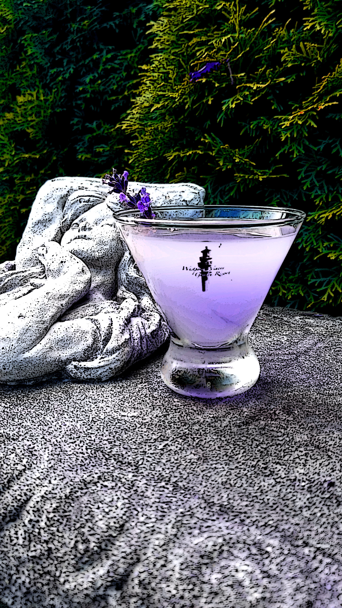 hand-crafted-cocktails-in-the-mermaid-lounge-feature-oceans-daughter-distilery-spirits