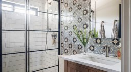 Seattle Bathroom by Jessica Dorling