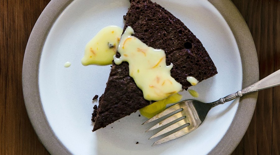 Flourless Chocolate-Pecan Cake