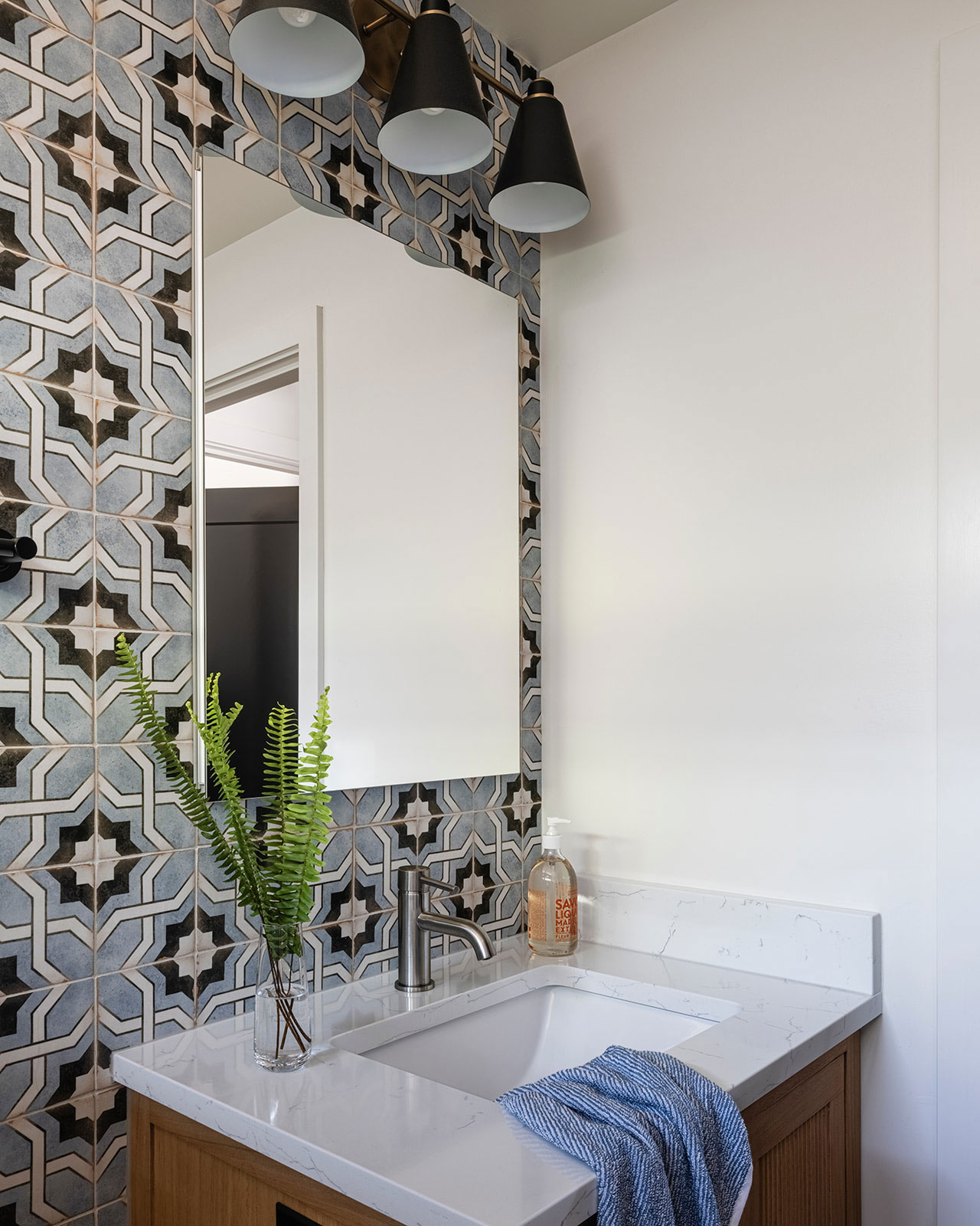 Sink in Seattle Bathroom by Jessica Dorling