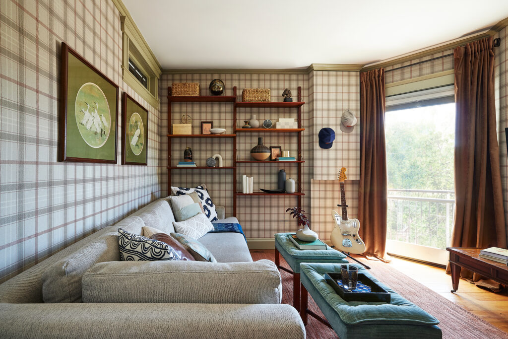 Sitting Area in Queen Anne SF House by Danielle Novy