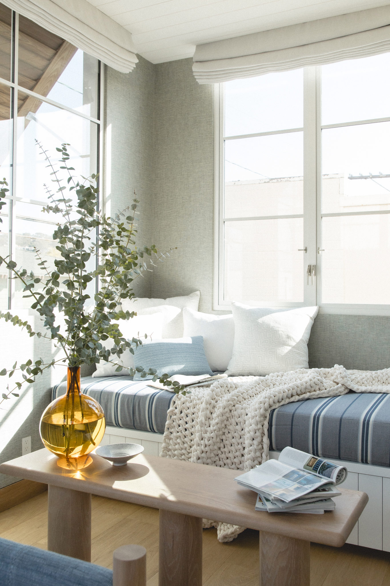 Sleeper Sofa Del Mar Beach House by Raili Clasen