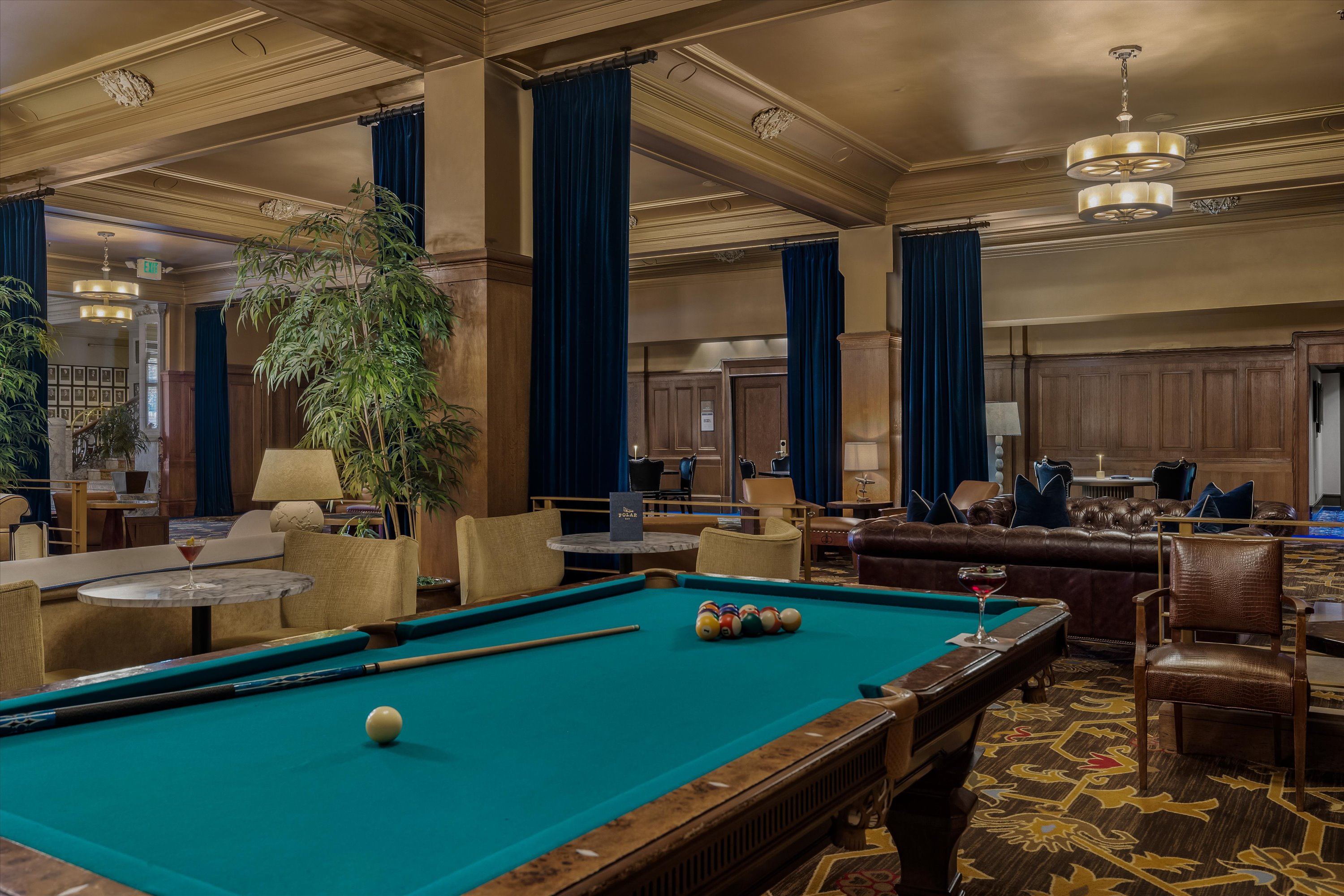 pool-table-and-lounge