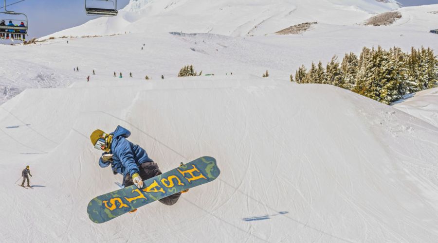 ski-on-the-cheap-in-hood-river