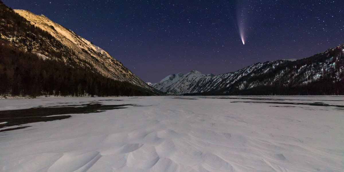 Comet C/2022 E3 (ZTF) over a Frozen Lake