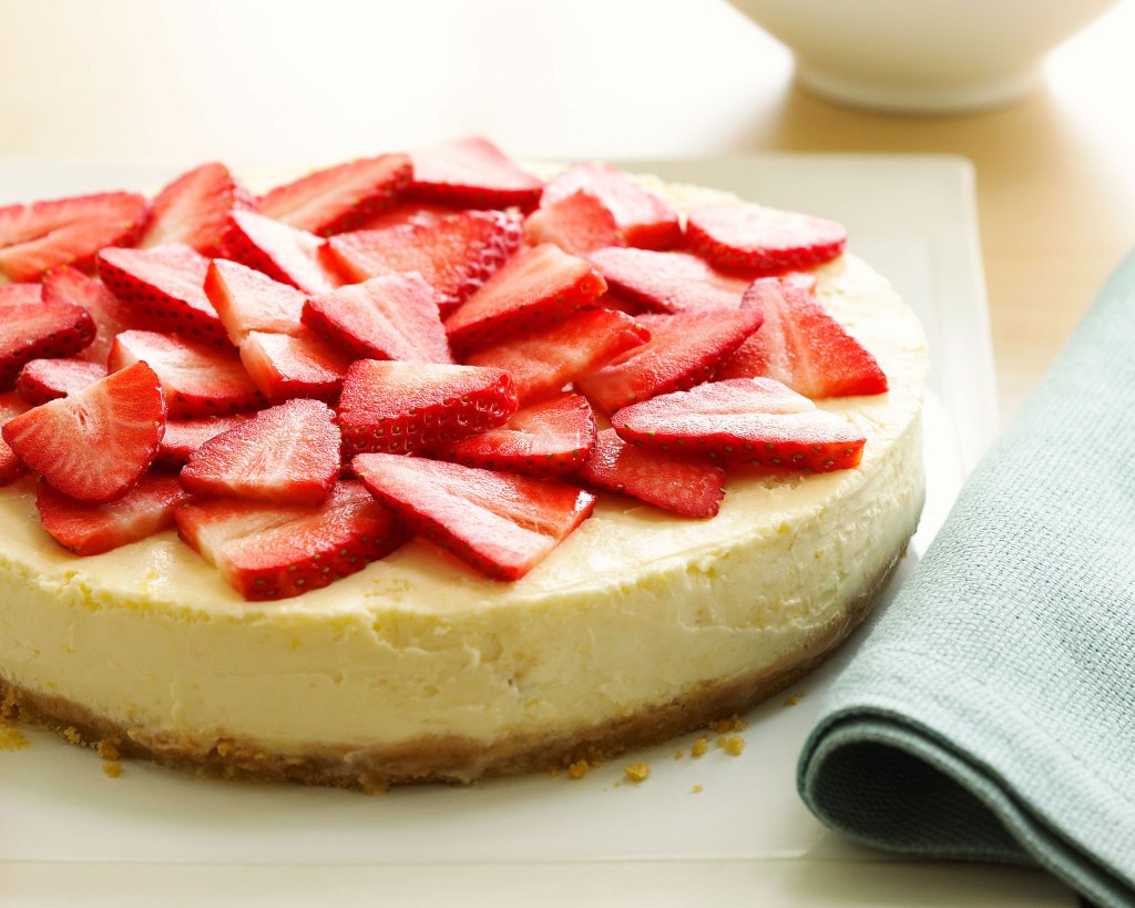 It’s Peak Strawberry Season—Here’s How to Make the Most of It