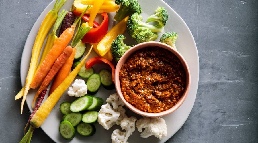 sunflower-seed-romesco-sauce-su