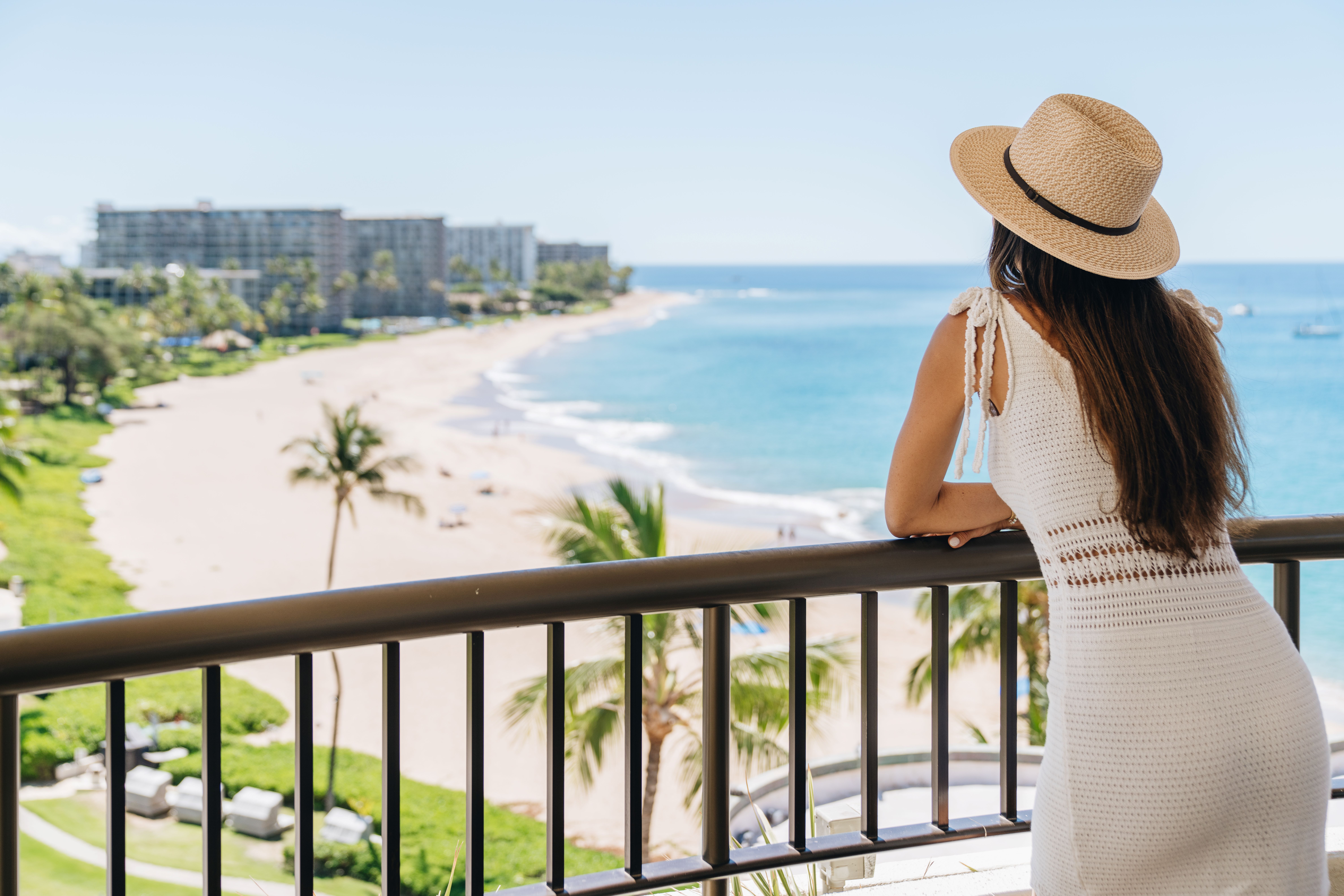 views-of-kaanapali-beach-from-sheraton-maui-guestroom-lanai
