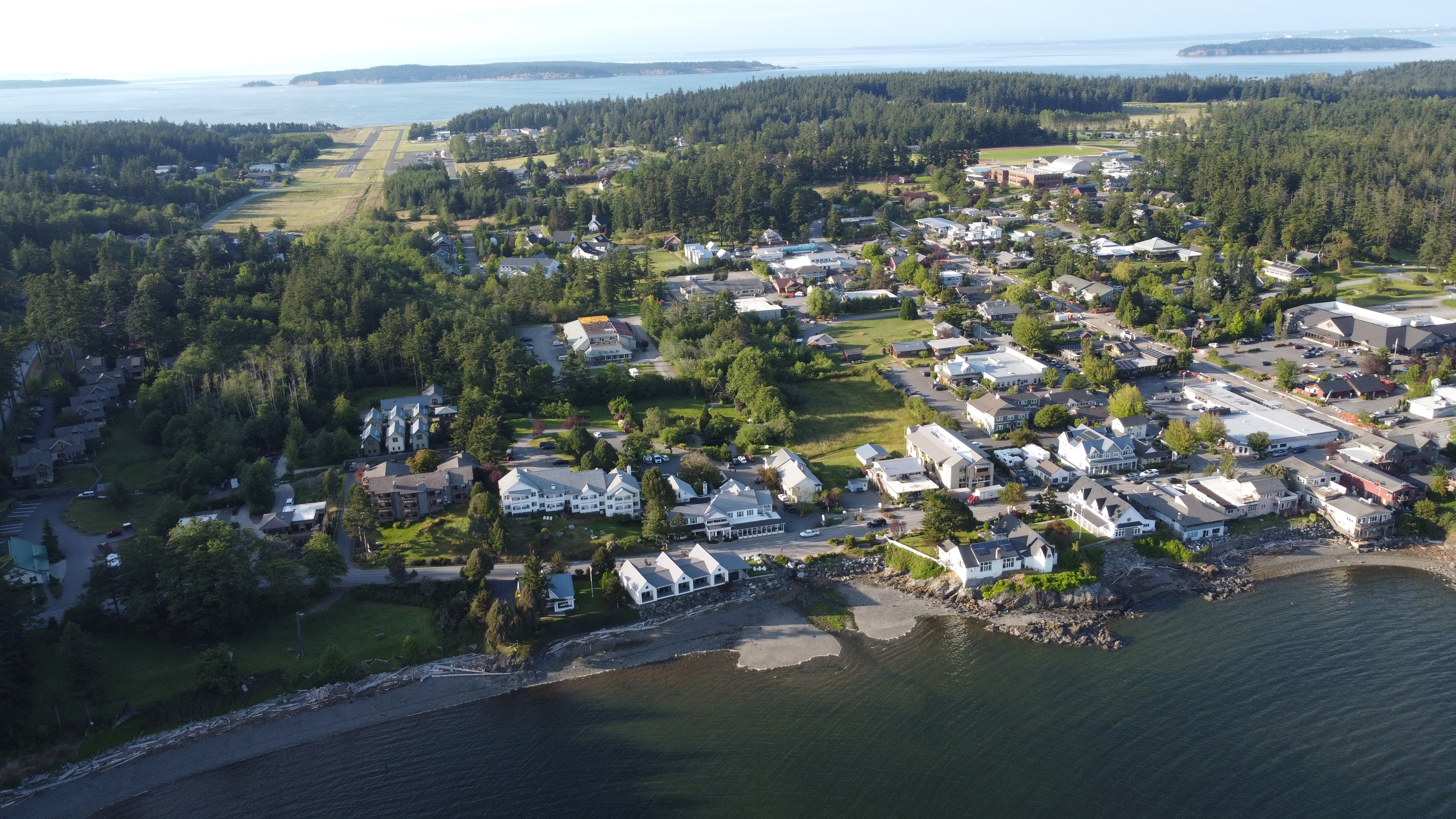 eastsound-on-orcas-island-and-outlook-inn