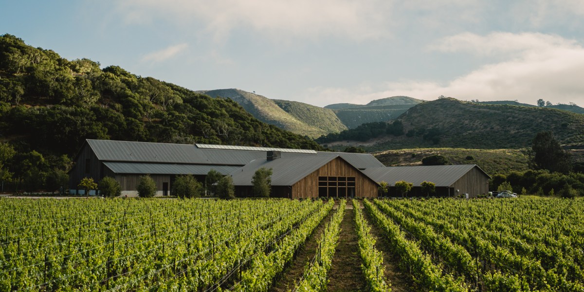 The Barn at the Hilt Estate Exterior