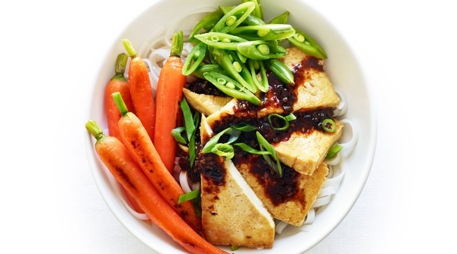 Tofu and Rice Noodles with Black Bean Sauce (0314)