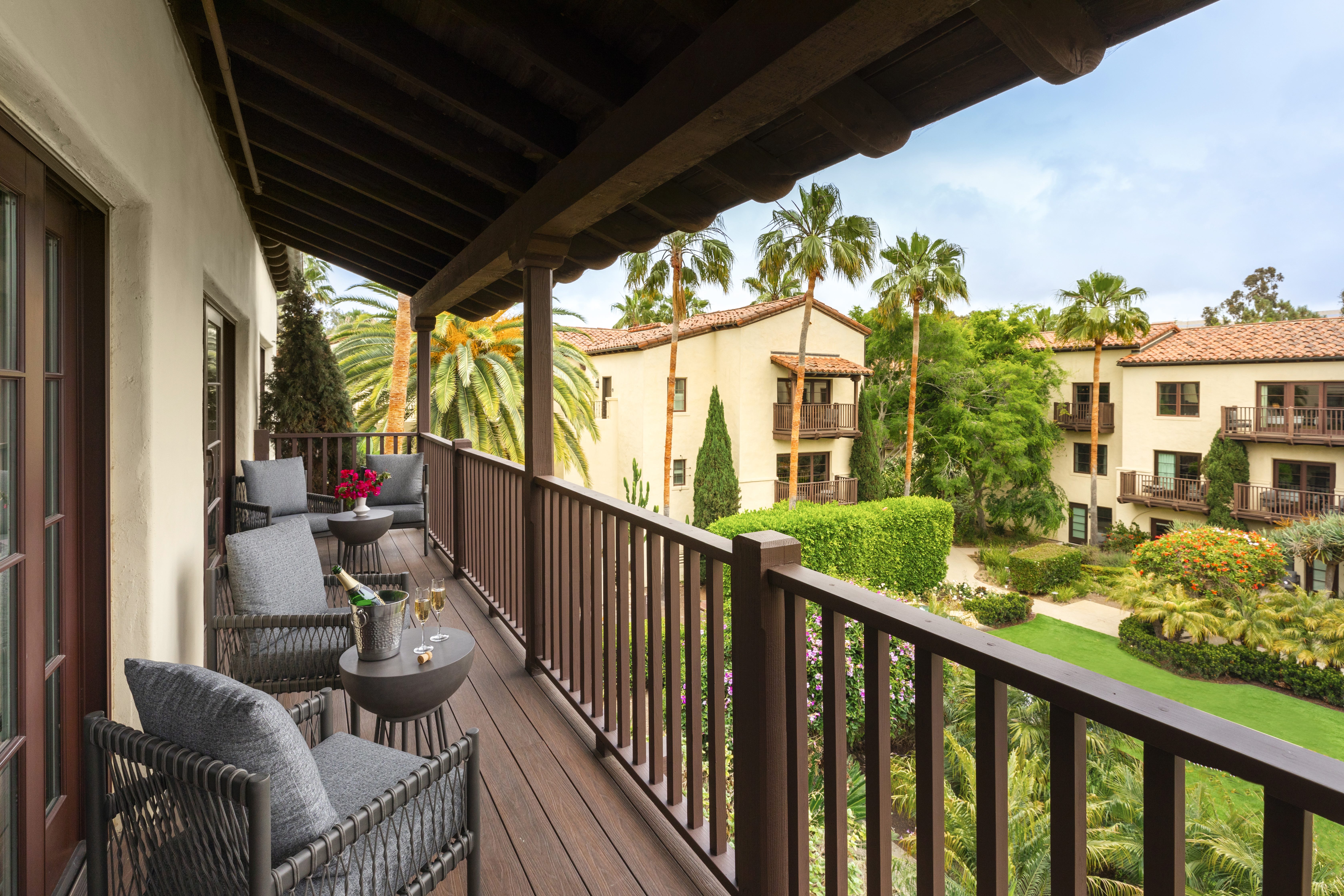 estancia-la-jolla-patio