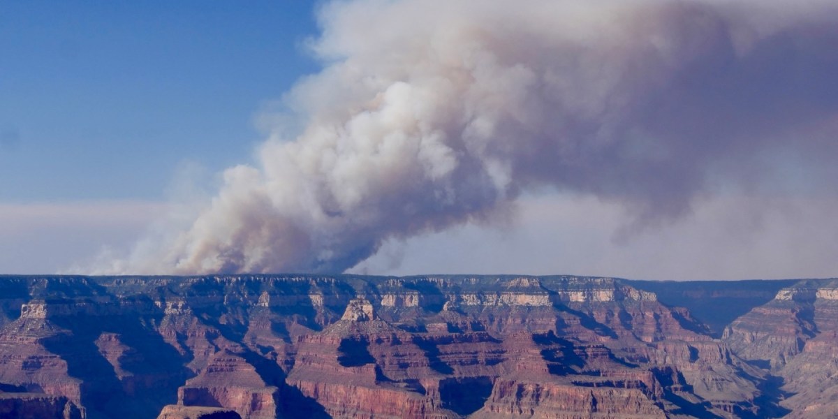 Raging Wildfires in Grand Canyon National Park Destroy Historic Lodge
