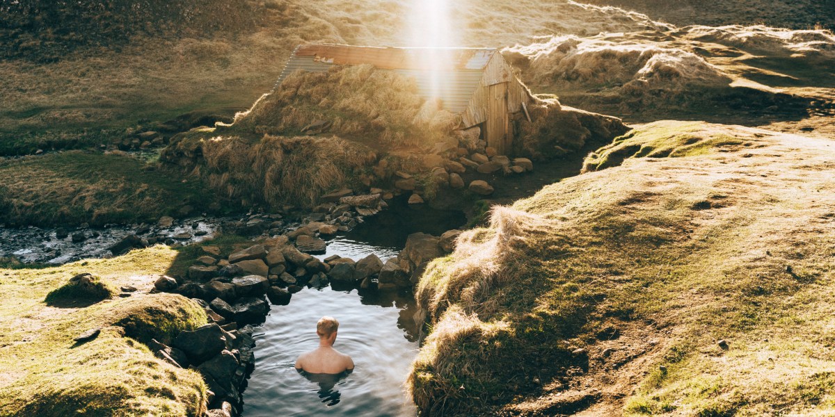Want to Get Naked at a Hot Springs Resort? Here Are the Rules to Follow.