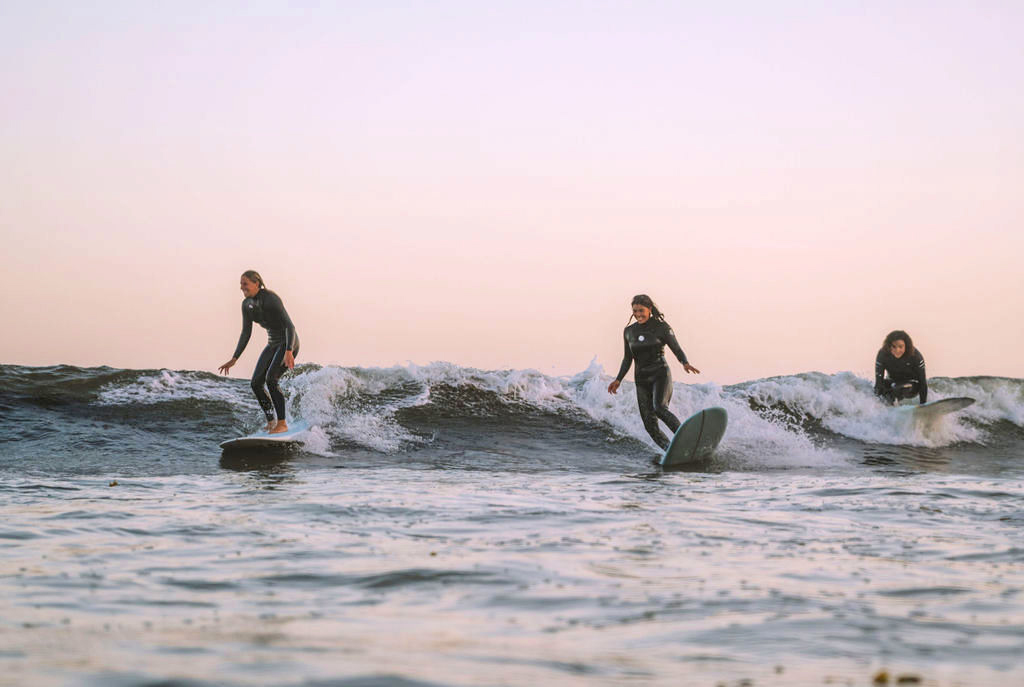Traveler Surf Club Surfers