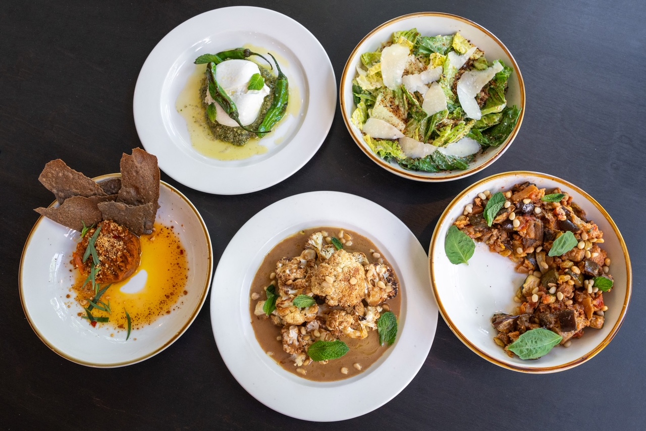 dishes-at-darkalinos