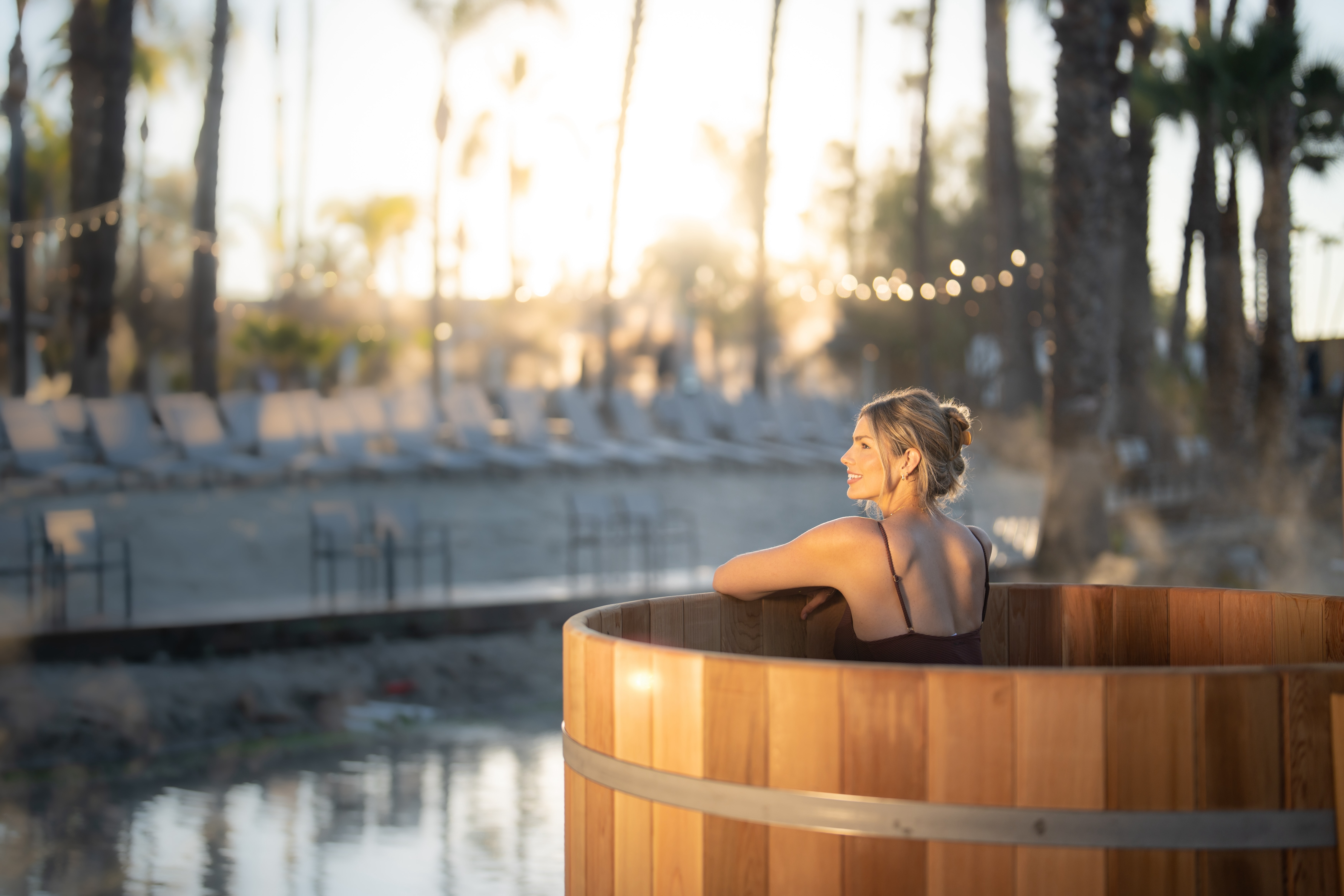 island-pool-soaking