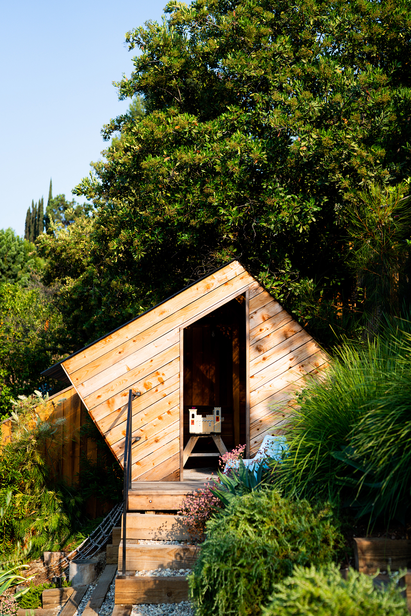 Viola Gardens Primavera Shed