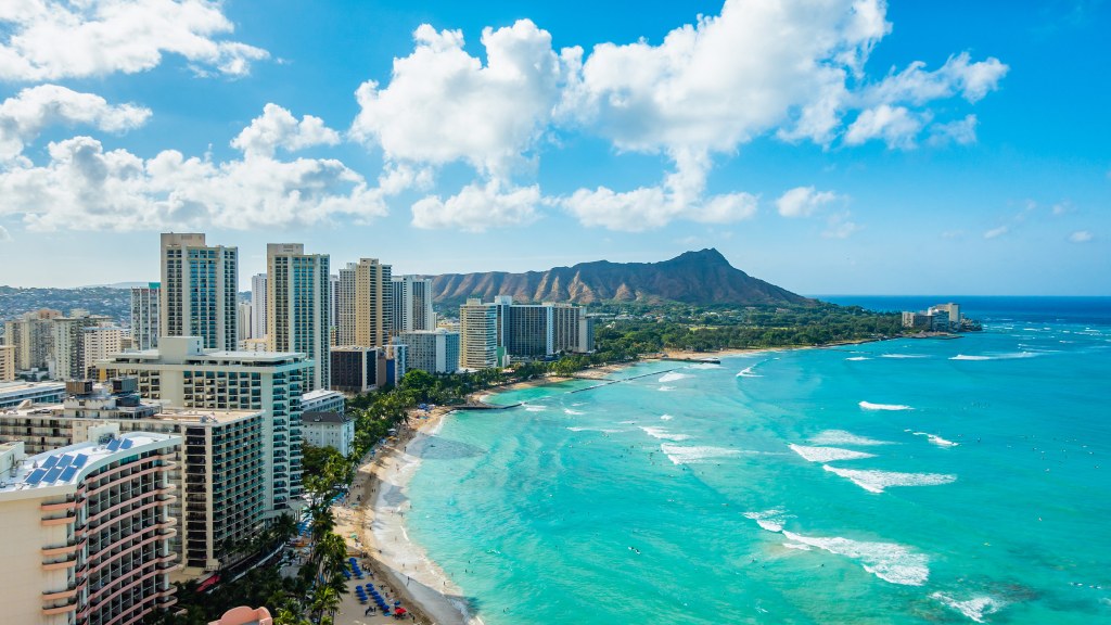 It’s Official: Hawaii Is the Happiest State in the U.S.