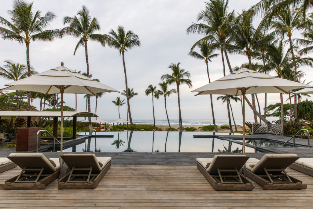 Four Seasons Resort Hualalai poolside view