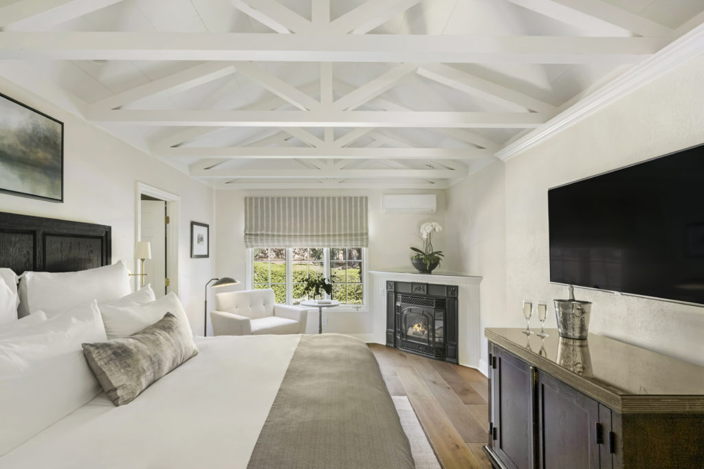 Milliken Creek Inn hotel room