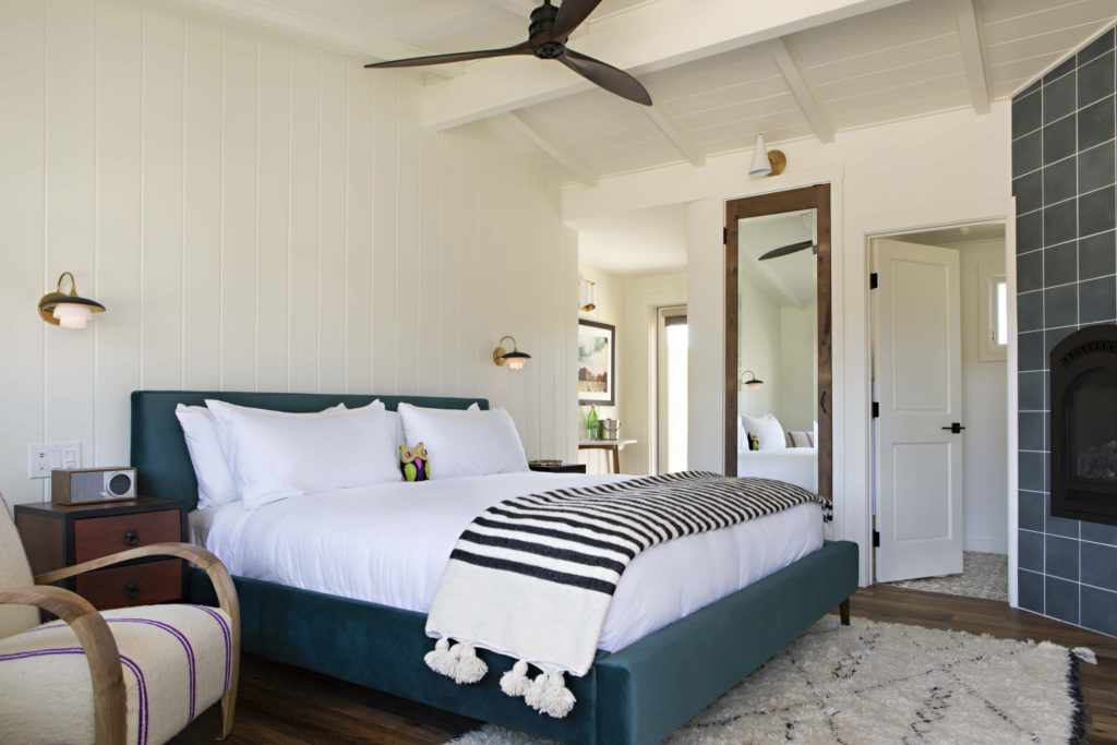 Skyview Los Alamos room interior