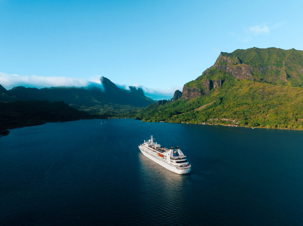 Windstar Star Breeze Moorea Aerial